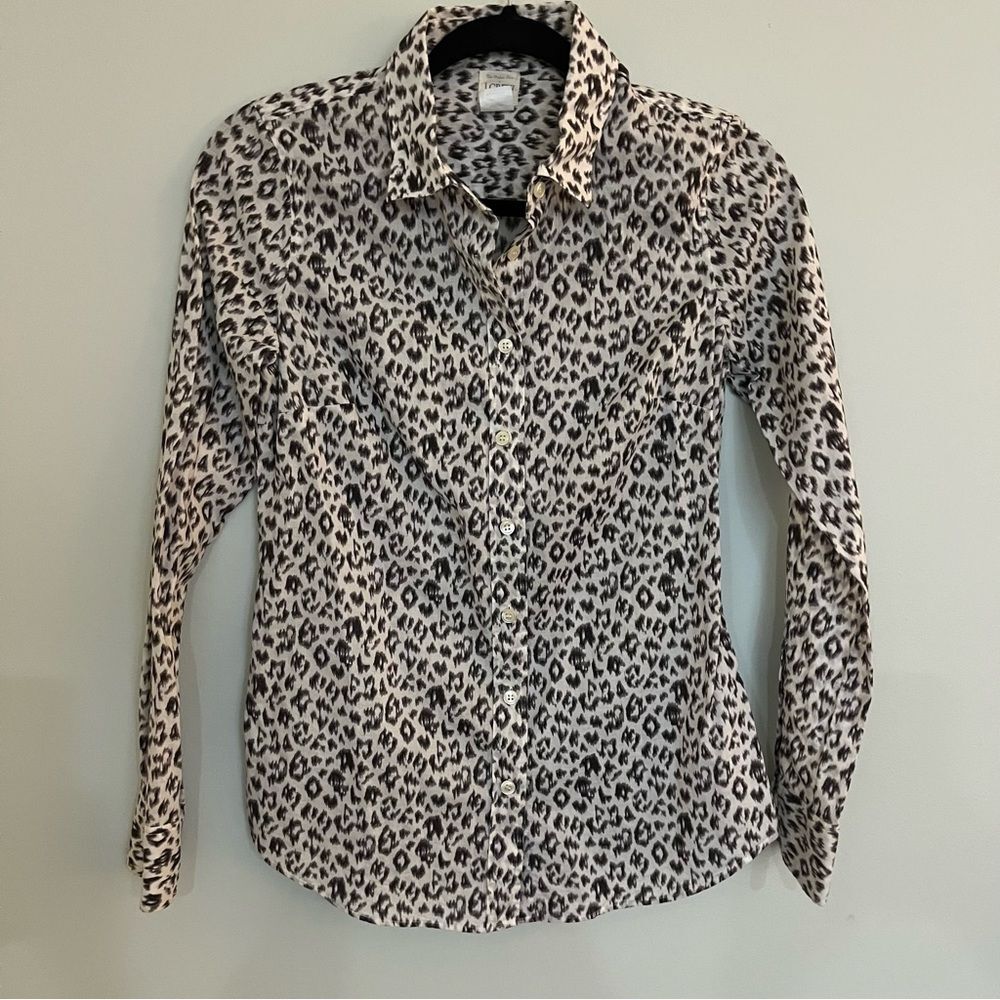 J. Crew Factory Perfect Fit Poplin shirt. Cotton poplin long sleeve button down